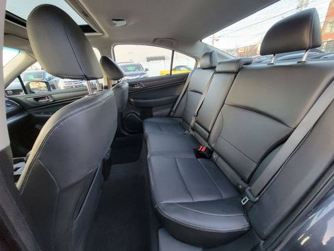 Used 2017 Subaru Legacy 2.5i Limited AWD/4WD image 25