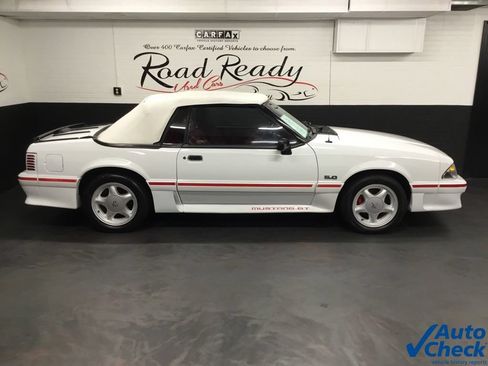 Used 1989 Ford Mustang GT RWD image 12