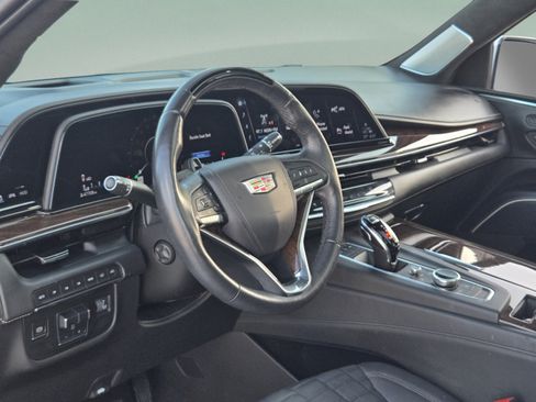 Used 2021 Cadillac Escalade Premium Luxury Platinum w/ LPO, Radiant Package AWD/4WD image 11