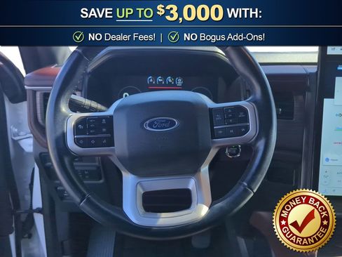 Used 2022 Ford Expedition Limited image 18
