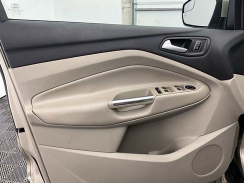 Used 2017 Ford Escape SE w/ SE Cold Weather Package image 12