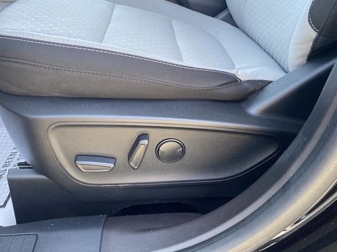 Used 2023 Ford Escape Active image 14