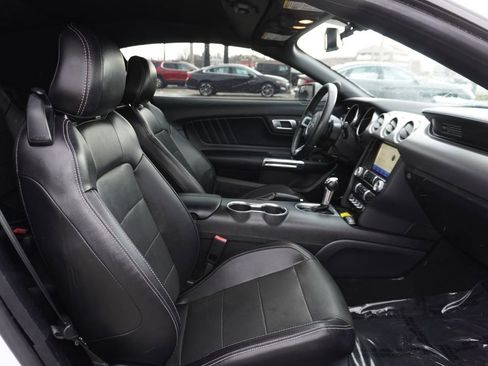 Used 2020 Ford Mustang Premium image 28