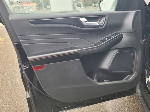 Used 2024 Ford Escape ST-Line image 18