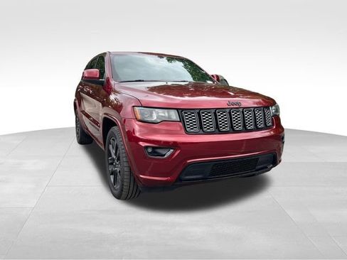 Used 2019 Jeep Grand Cherokee Altitude RWD image 7