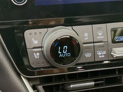 Used 2024 Toyota Grand Highlander Limited image 20