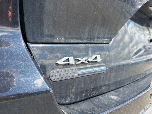 Used 2023 Jeep Grand Cherokee Laredo w/ Luxury Tech Group I image 5