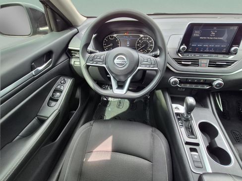 Certified 2022 Nissan Altima 2.5 SV AWD/4WD image 13