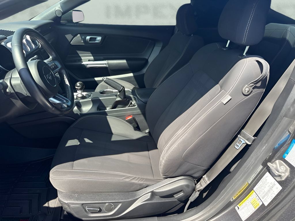 Used 2019 Ford Mustang GT w/ GT Performance Package RWD image 5