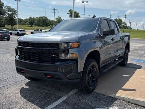 Used 2021 Chevrolet Silverado 1500 Custom Trail Boss w/ LPO, Dark Essentials Package AWD/4WD image 8