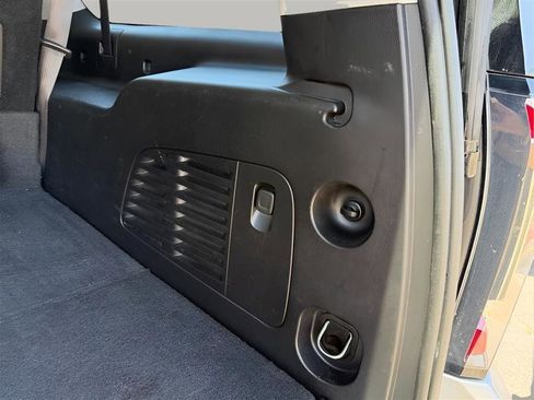 Used 2019 GMC Yukon XL SLE w/ Convenience Package image 19