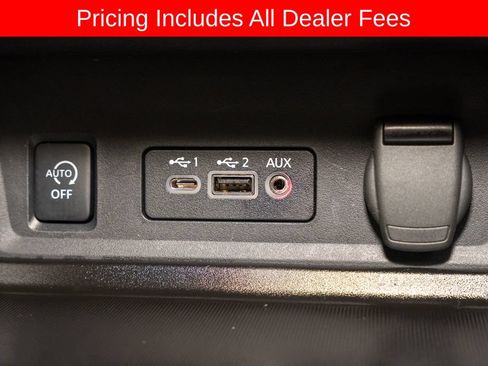 Certified 2024 Nissan Sentra SR FWD image 15