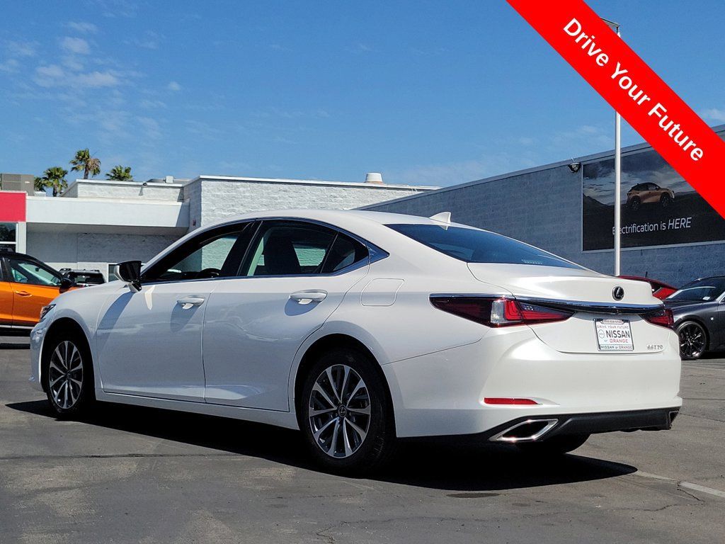 Used 2024 Lexus ES 350 w/ Accessory Package (Z1) FWD image 2