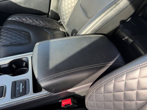 Certified 2023 Ford Edge Titanium w/ Class II Trailer Tow Package image 14