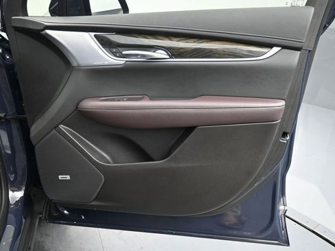 Used 2024 Cadillac XT6 Premium Luxury w/ Technology Package image 23