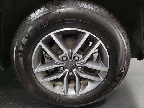 Used 2021 Jeep Grand Cherokee Limited AWD/4WD image 10
