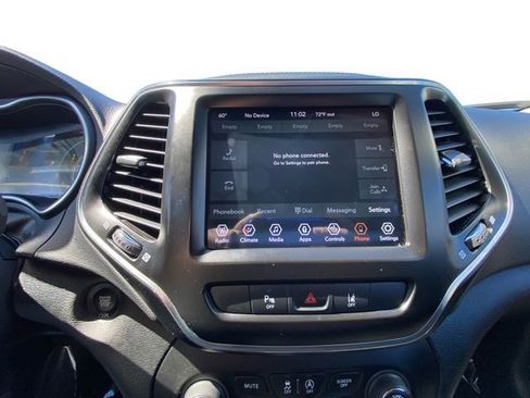 Used 2022 Jeep Cherokee Latitude Lux w/ Mopar Interior Package image 25