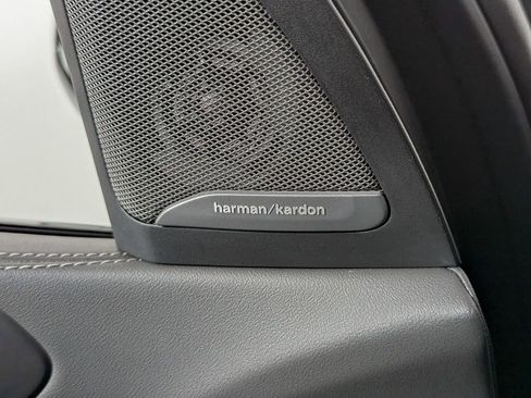 Used 2026 BMW X7 M60i image 16