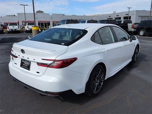 Certified 2025 Toyota Camry SE image 6