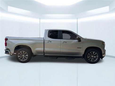 Used 2020 Chevrolet Silverado 1500 LT w/ Texas Edition RWD image 7