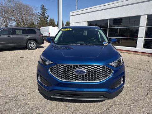 Used 2024 Ford Edge SEL w/ Convenience Package image 5