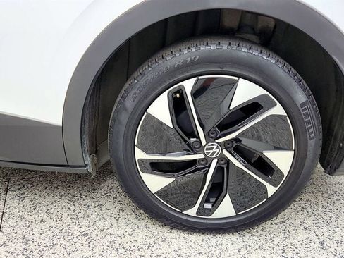 Used 2021 Volkswagen ID.4 Pro w/ ID.4 Protection Package RWD image 9