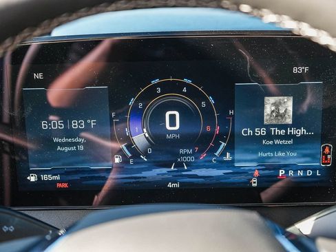 New 2027 Chevrolet Traverse LT w/ Driver Confidence Package FWD image 22