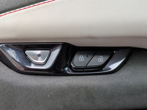 Used 2023 Chevrolet Corvette Stingray Premium Cpe w/ Z51 Performance Package image 30