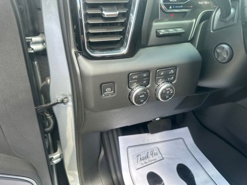 Used 2025 GMC Sierra 1500 Denali Ultimate AWD/4WD image 31