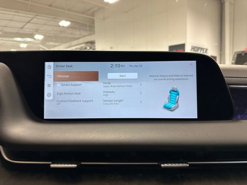 Used 2025 Genesis G90 3.5T AWD/4WD image 41