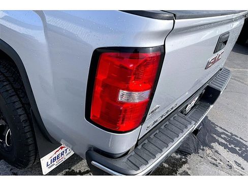 Used 2017 GMC Sierra 1500 SLE w/ SLE Value Package AWD/4WD image 21