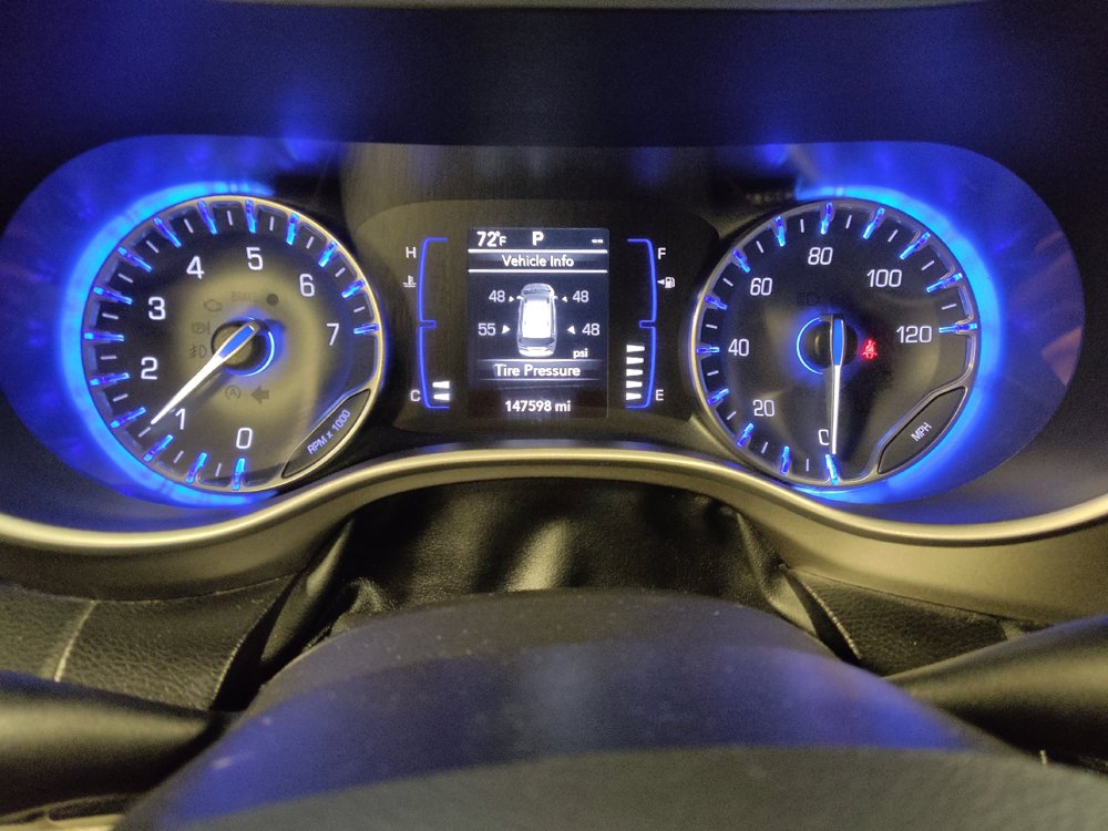 Used 2020 Chrysler Pacifica Touring-L FWD image 23