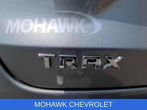 Used 2024 Chevrolet Trax LT w/ Driver Confidence Package FWD image 32