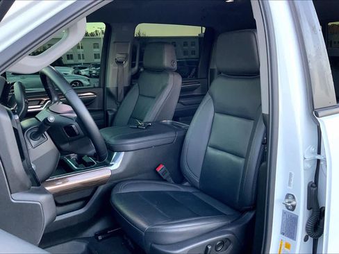 Used 2024 Chevrolet Silverado 2500 LT image 7