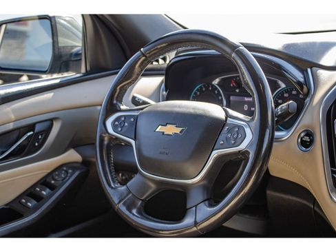 Used 2022 Chevrolet Traverse LT AWD/4WD image 35