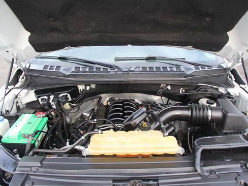 Used 2018 Ford F150 XLT w/ Equipment Group 302A Luxury AWD/4WD image 10