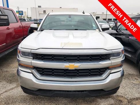 Used 2019 Chevrolet Silverado 1500 LT image 2