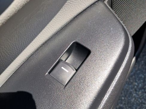 Used 2018 Honda CR-V EX-L image 16
