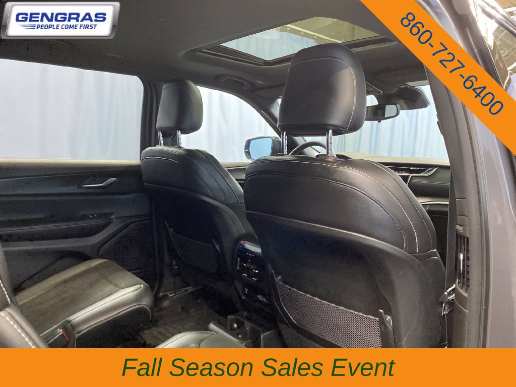 Used 2023 Jeep Grand Cherokee L Altitude AWD/4WD image 40