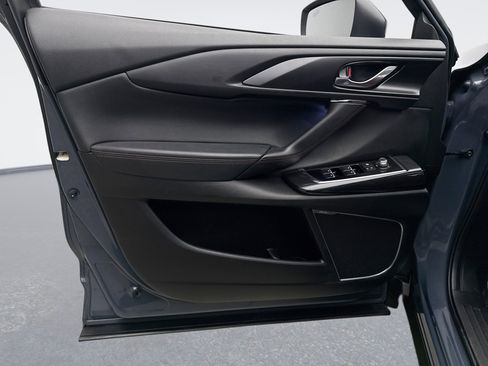 Used 2023 MAZDA CX-9 Carbon Edition image 9