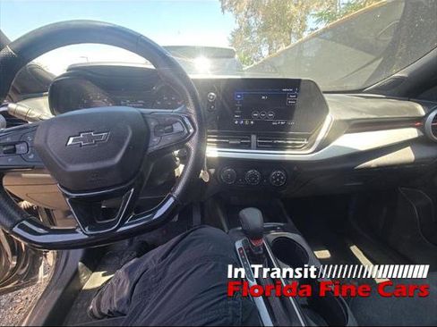 Used 2024 Chevrolet Trax RS w/ Driver Confidence Package FWD image 11