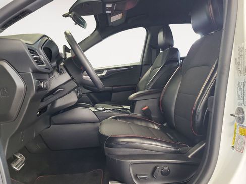 Used 2023 Ford Escape ST-Line image 10