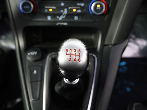 Used 2018 Ford Focus ST w/ Equipment Group 401A FWD image 34