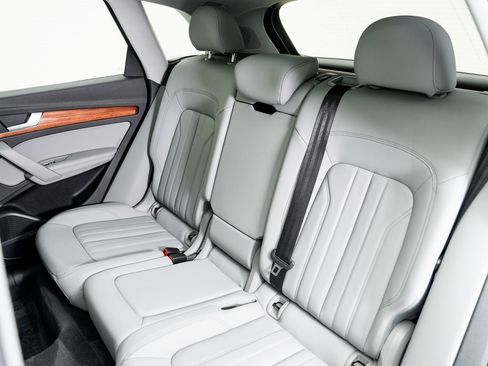 Used 2021 Audi Q5 2.0T Premium Plus image 23