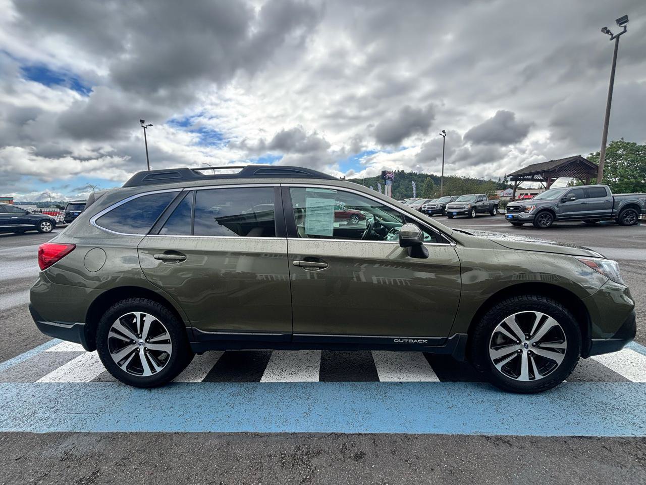Used 2019 Subaru Outback 2.5i Limited w/ Popular Package #2 AWD/4WD image 6
