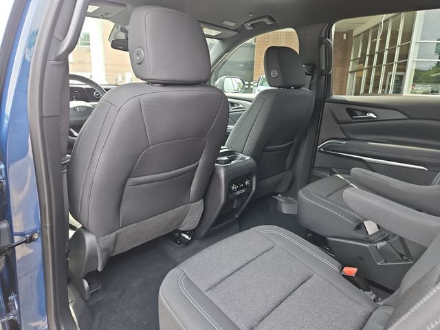 Used 2025 Chevrolet Traverse LT w/ Midnight/Sport Edition FWD image 12