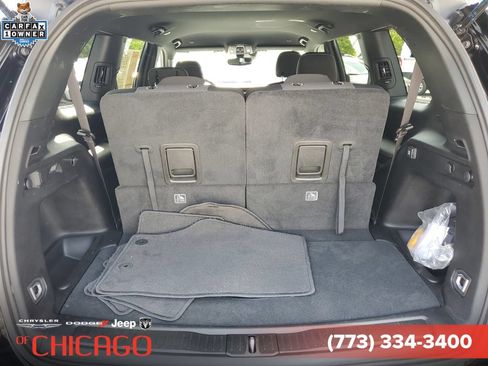 Used 2024 Jeep Grand Cherokee L Laredo AWD/4WD image 8