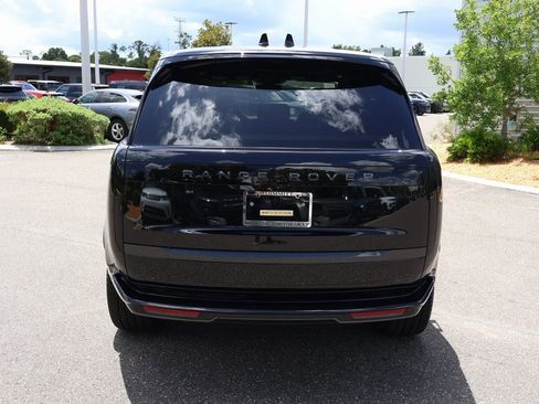 New 2025 Land Rover Range Rover SE image 4