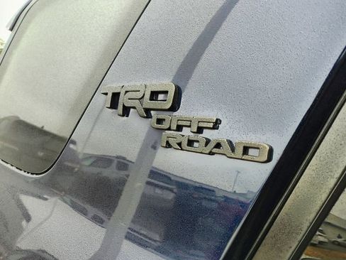 Used 2020 Toyota 4Runner TRD Off-Road Premium w/ Moonroof Package image 4