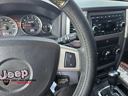 Used 2008 Jeep Grand Cherokee Laredo AWD/4WD image 19